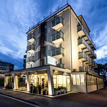 Hotel & Aparthotel Carinthia S リド・ディ・イエゾロ エクステリア 写真