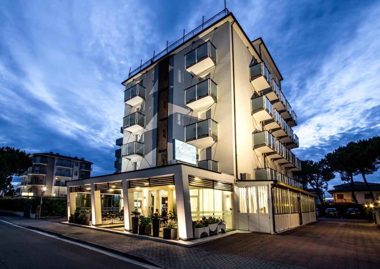 Hotel & Aparthotel Carinthia S リド・ディ・イエゾロ エクステリア 写真