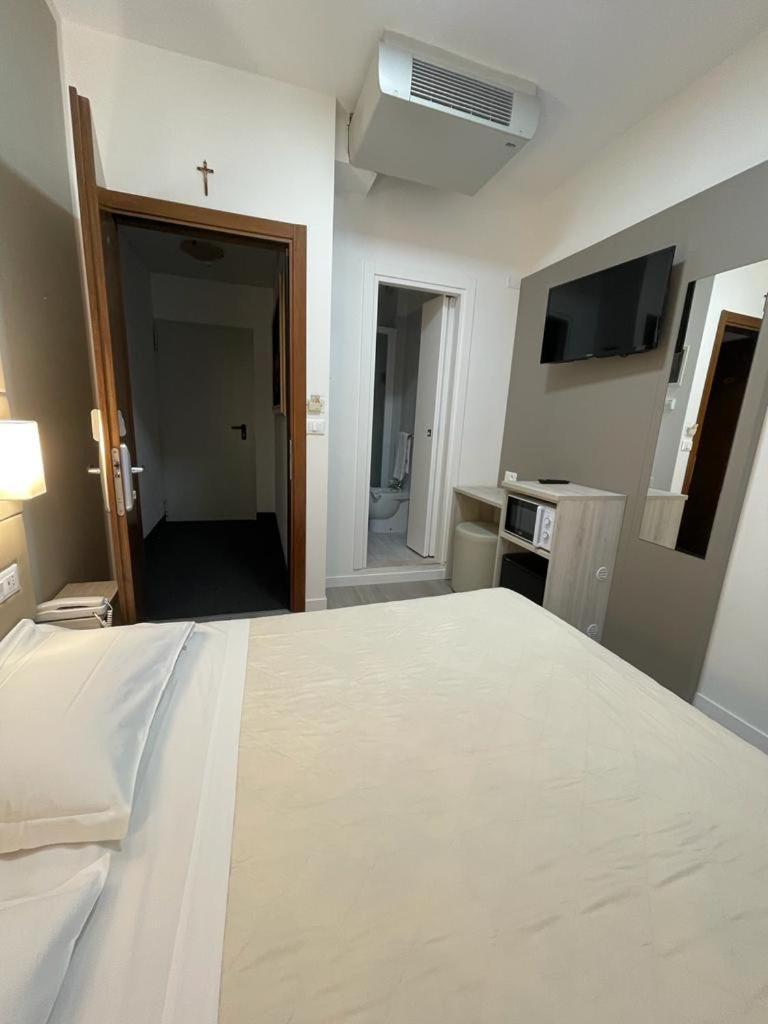 Hotel & Aparthotel Carinthia S リド・ディ・イエゾロ エクステリア 写真