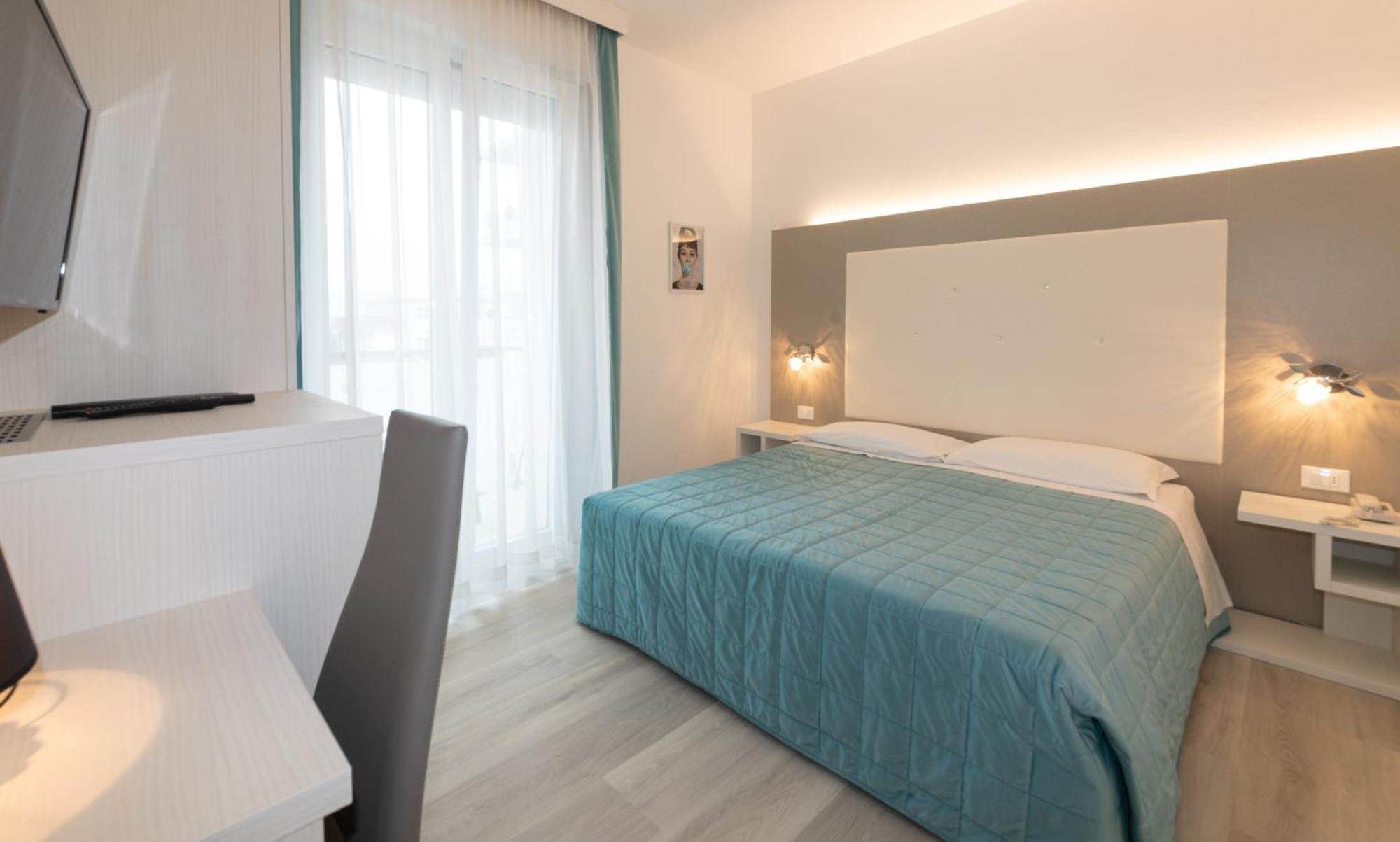 Hotel & Aparthotel Carinthia S リド・ディ・イエゾロ エクステリア 写真